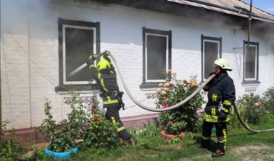 Бавився із запальничкою: на Черкащині горів житловий будинок