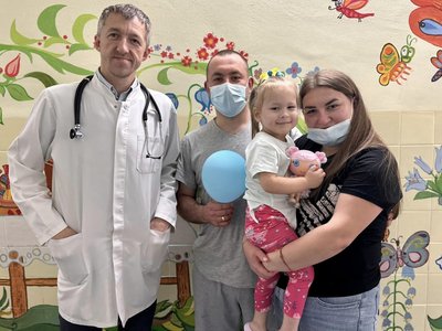 В Охматдиті врятували 3-річну дівчинку Соломію з Житомирщини, якій не давали шансів на життя В Охматдиті врятували 3-річну дівчинку Соломію з Житомирщини, якій не давали шансів на життя
