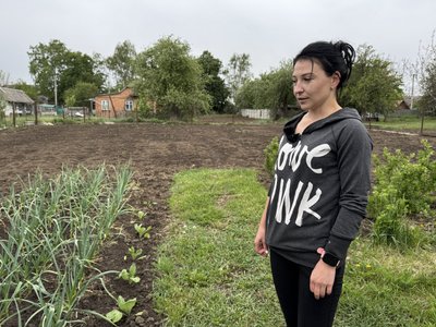 "Я завжди саджаю рано": на Полтавщині люди почали висаджувати розсаду овочів "Я завжди саджаю рано": на Полтавщині люди почали висаджувати розсаду овочів