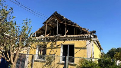Зруйновані чотири будинки: наслідки російського обстрілу на Кіровоградщині Зруйновані чотири будинки: наслідки російського обстрілу на Кіровоградщині