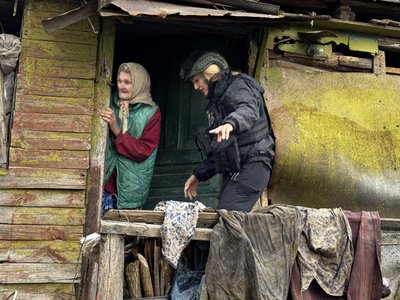 Одна на все село: як умовили виїхати останню мешканку прифронтової Вакалівщини Одна на все село: як умовили виїхати останню мешканку прифронтової Вакалівщини