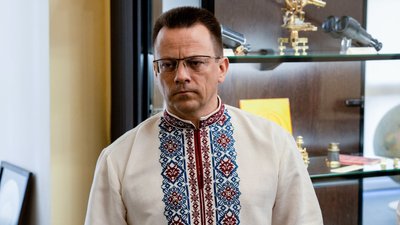 Секстанти, хронометри та капітанський місток: у Житомирі відкрили нову залу музею астрономії Секстанти, хронометри та капітанський місток: у Житомирі відкрили нову залу музею астрономії