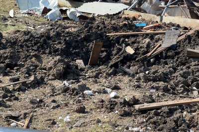 "Все, що ми роками наживали — згоріло": наслідки нічної дронової атаки РФ на Чорноморську громаду "Все, що ми роками наживали — згоріло": наслідки нічної дронової атаки РФ на Чорноморську громаду