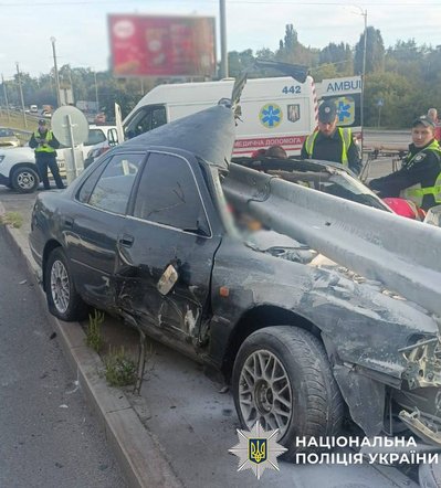 Смертельна ДТП на Великій Кільцевій у Києві: загинув водій Toyota Смертельна ДТП на Великій Кільцевій у Києві: загинув водій Toyota