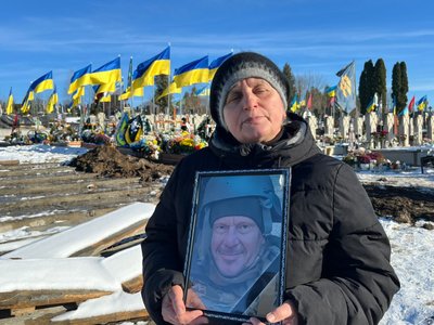 У тернополі попрощалися і захисником віталієм бабієм У тернополі попрощалися і захисником віталієм бабієм