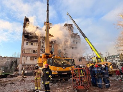 Зруйнована багатоповерхівка, обстріл Тернопіль, ракети, травмовані Зруйнована багатоповерхівка, обстріл Тернопіль, ракети, травмовані