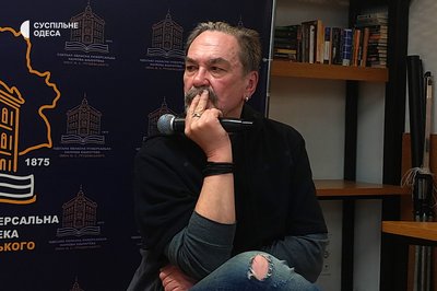 Андрухович в Одесі: про "Дванадцять обручів", війну і прощання з імперією Андрухович в Одесі: про "Дванадцять обручів", війну і прощання з імперією