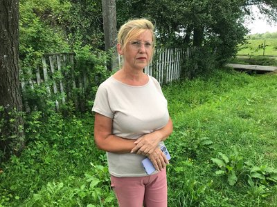 Кароліна чи Червоносілка: жителі села на Житомирщині обирають історичну назву