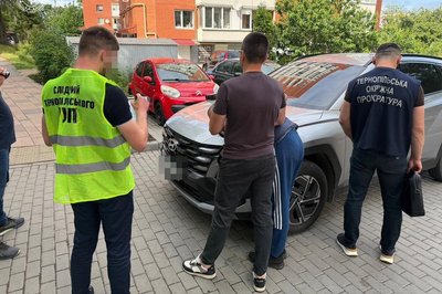 Переправа черзе кордон, прокуратура, 8 червня 2026, Тернопіль Переправа черзе кордон, прокуратура, 8 червня 2026, Тернопіль