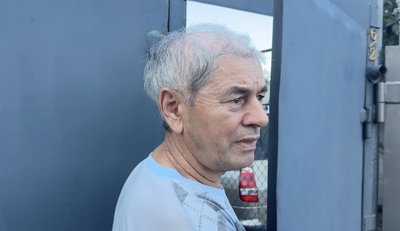 У Дніпрі триває масштабна пожежа. Дим видно з багатьох районів міста У Дніпрі триває масштабна пожежа. Дим видно з багатьох районів міста