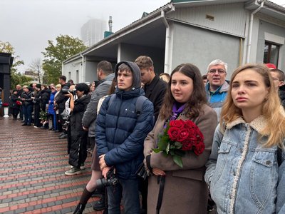 У Черкасах попрощалися із громадським діячем Ігорем Ведмедем У Черкасах попрощалися із громадським діячем Ігорем Ведмедем
