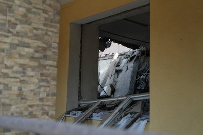"Хата ходуном ходить і вікна тремтять": як виживають під обстрілами жителі Хотіні "Хата ходуном ходить і вікна тремтять": як виживають під обстрілами жителі Хотіні