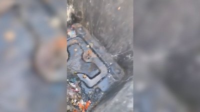Витікає рідина та смердить: у селищі на Кіровоградщині не миють контейнери для сміття Витікає рідина та смердить: у селищі на Кіровоградщині не миють контейнери для сміття