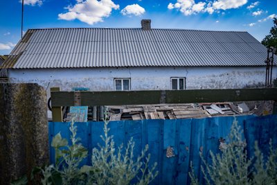 "Двадцять росіян заходили до мене з автоматами". Історія жителя звільненої Українки "Двадцять росіян заходили до мене з автоматами". Історія жителя звільненої Українки