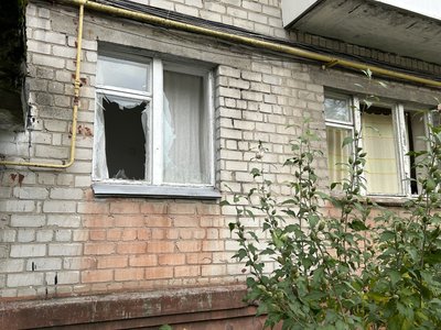 Російський безпілотник влучив у будівлю телекомпанії у Кременчуці: що розповіли очевидці