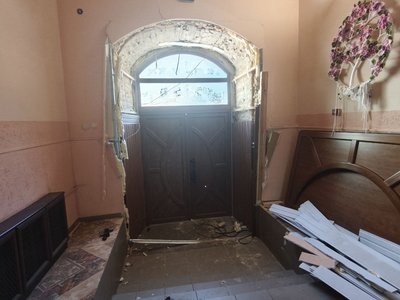 У Житомирі відновлюють обласну бібліотеку для дітей та юнацтва після російської атаки У Житомирі відновлюють обласну бібліотеку для дітей та юнацтва після російської атаки
