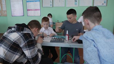 На Вінниччині школярі збирають дрони для фронту: за рік виготовили 30 безпілотників На Вінниччині школярі збирають дрони для фронту: за рік виготовили 30 безпілотників