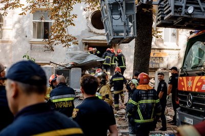 Наслідки обстрілу Львова 4 вересня: фоторепортаж Наслідки обстрілу Львова 4 вересня: фоторепортаж