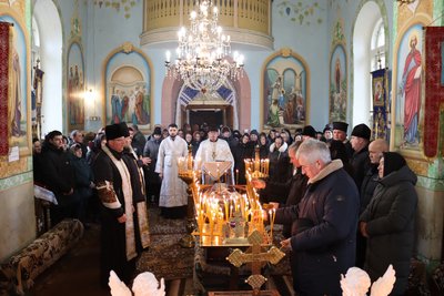 Обаль Микола, похорон, церква Обаль Микола, похорон, церква