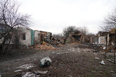 "Тут небезпечно, краще бігти звідси". З прифронтової громади Дніпропетровщини евакуювали родину з чотирма дітьми "Тут небезпечно, краще бігти звідси". З прифронтової громади Дніпропетровщини евакуювали родину з чотирма дітьми
