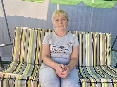 Валентина Снєгірьова розповідає, що заборгованості за водопостачання вона не має Валентина Снєгірьова розповідає, що заборгованості за водопостачання вона не має