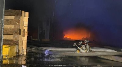 Атака РФ по Одещині: троє людей поранені, пошкоджені складські приміщення Атака РФ по Одещині: троє людей поранені, пошкоджені складські приміщення