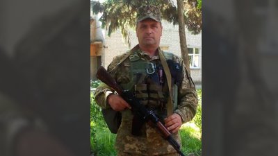На Чернігівщині поховали солдата Сергія Булітка та сержантів Віктора Логвинчука та Віктора Журавського На Чернігівщині поховали солдата Сергія Булітка та сержантів Віктора Логвинчука та Віктора Журавського
