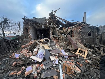 Наслідки ударів дронів РФ по Лужку Малоданилівської громади Наслідки ударів дронів РФ по Лужку Малоданилівської громади