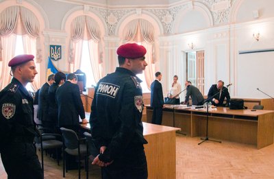 міліціянти у суді по справі тимошенко міліціянти у суді по справі тимошенко
