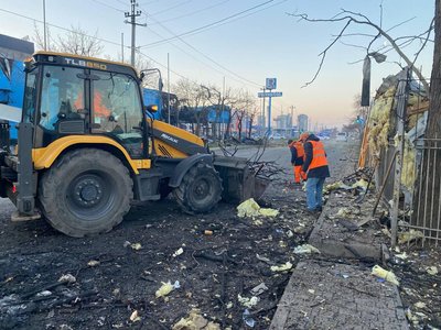 Масована атака РФ на Одесу: фото та відео наслідків Масована атака РФ на Одесу: фото та відео наслідків