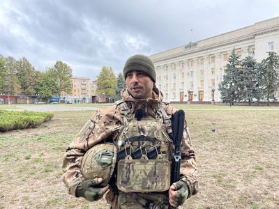 Херсон, площа Свободи, деокупація, звільнення, ЗСУ, 124 бригада, "Біря" Херсон, площа Свободи, деокупація, звільнення, ЗСУ, 124 бригада, "Біря"
