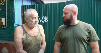 "Ми не працюємо, як наші опоненти. Надаємо допомогу всім": медики 95-ї бригади показали, як працюють на Курщині "Ми не працюємо, як наші опоненти. Надаємо допомогу всім": медики 95-ї бригади показали, як працюють на Курщині