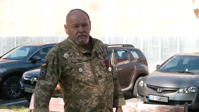 "Це єдине місто, де діє така міська програма": у Чернігові 14 ветеранів з інвалідністю отримали сертифікати на житло "Це єдине місто, де діє така міська програма": у Чернігові 14 ветеранів з інвалідністю отримали сертифікати на житло