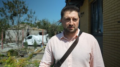 Дмитро Воробйов, родич власника пошкодженого будинку у Харкові Дмитро Воробйов, родич власника пошкодженого будинку у Харкові