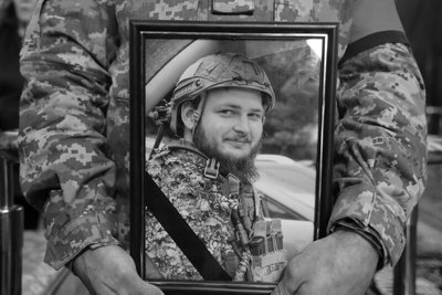 У Луцьку попрощалися з 24-річним Назаром Новосадом і 42-річним Олександром Чиркою У Луцьку попрощалися з 24-річним Назаром Новосадом і 42-річним Олександром Чиркою