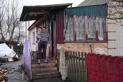 "Не шкодую і повертатися не планую": як живе багатодітна родина переселенців з Кіндратівки "Не шкодую і повертатися не планую": як живе багатодітна родина переселенців з Кіндратівки