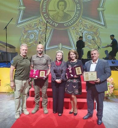Допомагає народжуватися українцям та волонтерить для армії. Історія лікарки-акушерки Світлани Вінтонюк Допомагає народжуватися українцям та волонтерить для армії. Історія лікарки-акушерки Світлани Вінтонюк