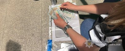 В Одесі 20-річного чоловіка підозрюють у вимаганні 1,4 тисячі доларів за "видалення" з бази розшуку ТЦК В Одесі 20-річного чоловіка підозрюють у вимаганні 1,4 тисячі доларів за "видалення" з бази розшуку ТЦК