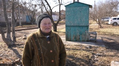 У Бобринці на Кіровоградщині після паводку дезінфікують воду в громадських колодязях У Бобринці на Кіровоградщині після паводку дезінфікують воду в громадських колодязях