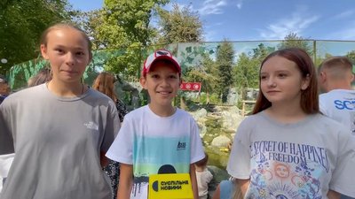 Кавунові вікенди в Київзоо: соковитими плодами частували ведмедів