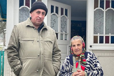 уламки російської ракети пошкодили будинок буковинця уламки російської ракети пошкодили будинок буковинця
