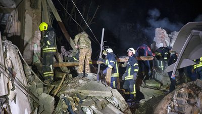 Наслідки обстрілу Краматорська 1 лютого. Фото: Донецька ОВА Наслідки обстрілу Краматорська 1 лютого. Фото: Донецька ОВА