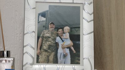 "Дивись, татова машина поїхала". Родини загиблих медиків з Вінниччини поділилися спогадами про них "Дивись, татова машина поїхала". Родини загиблих медиків з Вінниччини поділилися спогадами про них