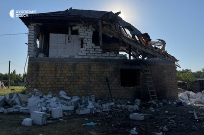 "Все палає": жителі передмістя Одеси розповіли про нічний "прильот" дронів