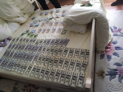 8000 доларів за перетин кордону: двох закарпатців підозрюють у переправленні чоловіків до Румунії 8000 доларів за перетин кордону: двох закарпатців підозрюють у переправленні чоловіків до Румунії