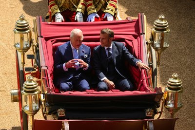 Макрон — перший президент Франції, який відвідує Британію з візитом з 2008 року. Що відомо Макрон — перший президент Франції, який відвідує Британію з візитом з 2008 року. Що відомо