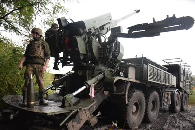 Артилеристи з бригади, яка створена на Тернопільщині, виконують завдання в зоні бойових дій Артилеристи з бригади, яка створена на Тернопільщині, виконують завдання в зоні бойових дій