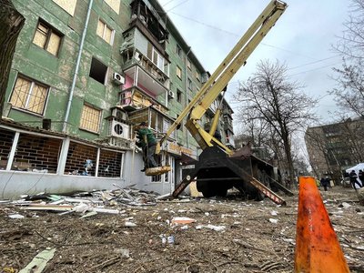 У Запоріжжі через нічний обстріл росіян поранені 5 людей, серед яких діти У Запоріжжі через нічний обстріл росіян поранені 5 людей, серед яких діти