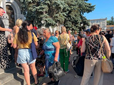 Прийняли 30 переселенців із Донеччини: на Рівненщину прибув десятий евакуаційний потяг