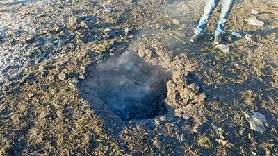 Обстріл Чернігівщини: FPV-дронів у Семенівці — знищена будівля, пошкоджені будинки Обстріл Чернігівщини: FPV-дронів у Семенівці — знищена будівля, пошкоджені будинки